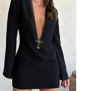 Commense Black Long Sleeve Dress with Rhinestone Bow